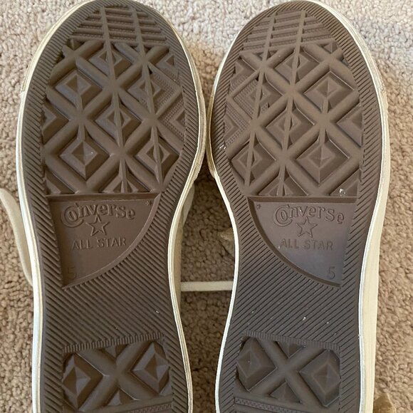 Converse Platform w/ Bow Sz. 7 - Picture 6 of 6